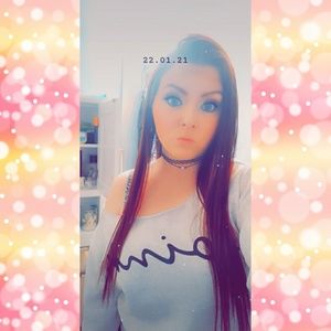 Meet your Posher, Kayla